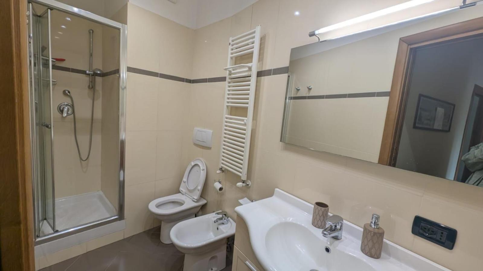 Appia Nuova Lucrezia Apartment Rom Exterior foto